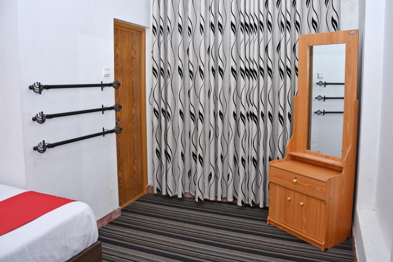 Roshan Guest House นูวาราเอลิยา ภายนอก รูปภาพ