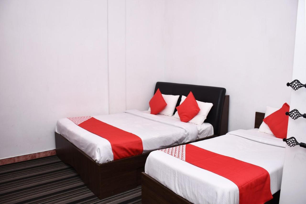 Roshan Guest House นูวาราเอลิยา ภายนอก รูปภาพ