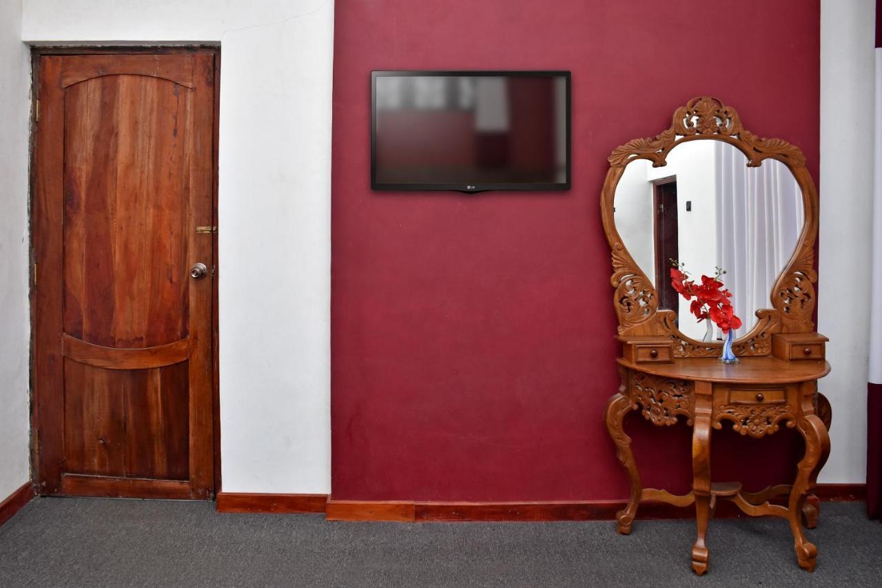 Roshan Guest House นูวาราเอลิยา ภายนอก รูปภาพ