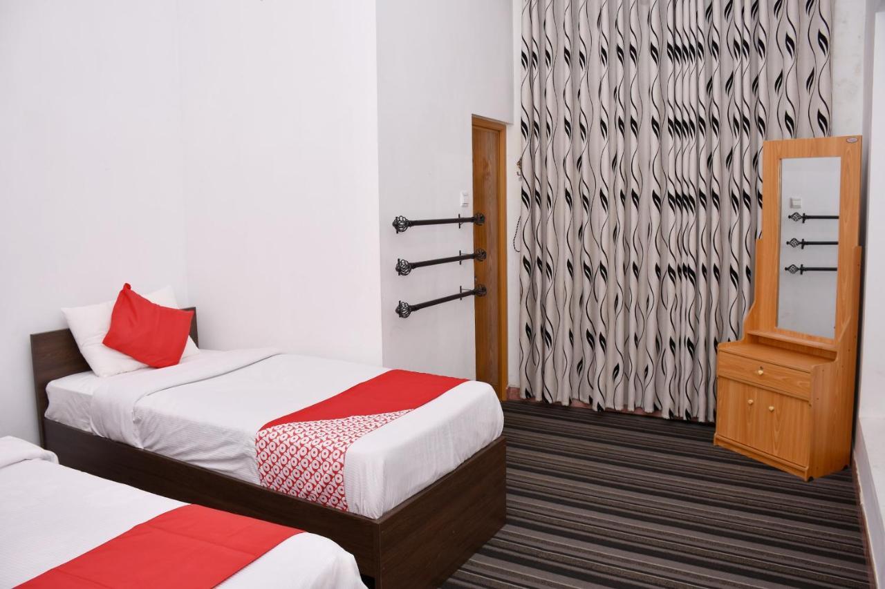 Roshan Guest House นูวาราเอลิยา ภายนอก รูปภาพ